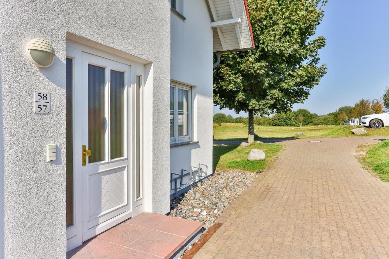 Ferienapartment-Ruegen Neddesitz Exterior photo